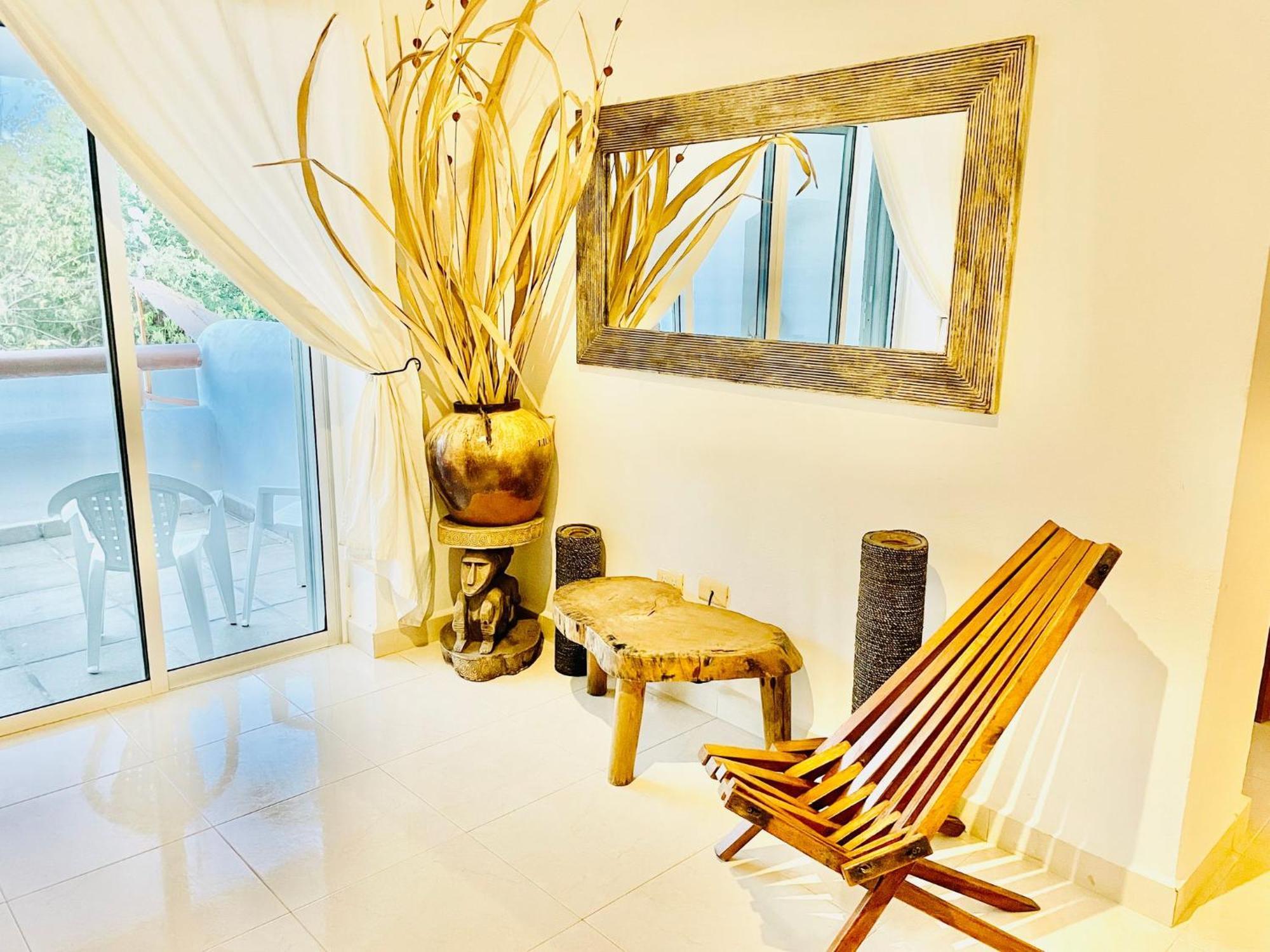 Gorgeous 8 People With Pool Playacar Phase 2 Villa